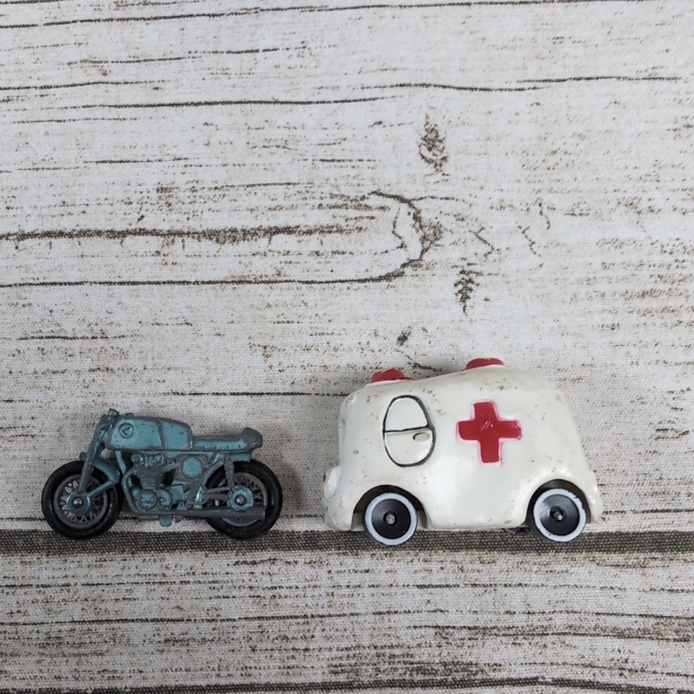 Lot Of 8 Vintage Toy Cars Vehicle Dinky Car Retro - Picture 2 of 16